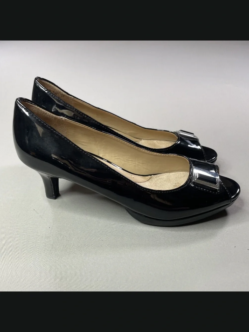 Naturalizer Shoes Womens 8 black patent leather hark heels cocktail classic